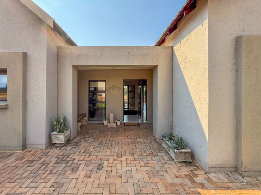 2 Bedroom Property for Sale in Leloko Lifestyle Estate North West